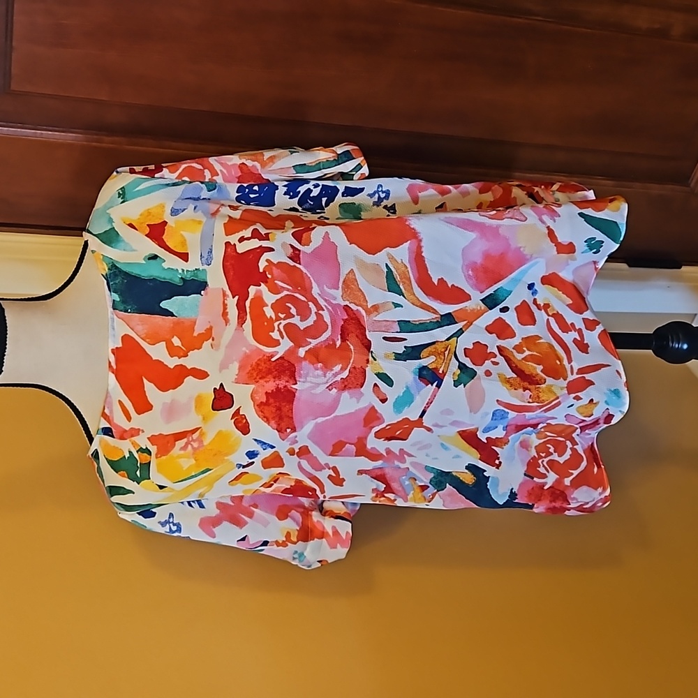 CHICO'S BLOUSE TOP SHIRT LIGHTWEIGHT SHORTSLEEVE 16/18P COLORFUL